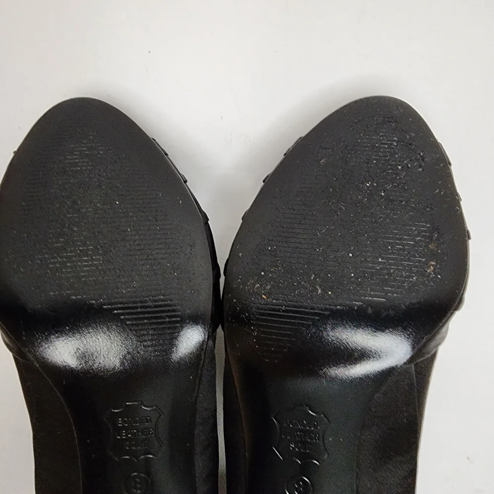 Mootsies Tootsies Black Peep Toe Bow Pumps 2.5